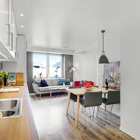 Apartment Rogagaten 15